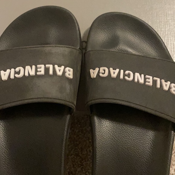 Balenciaga Slides - Picture 3 of 9